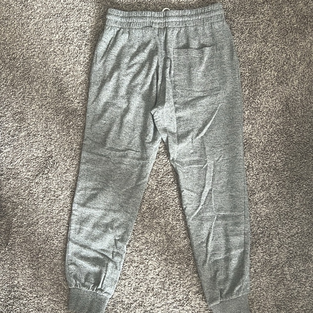 Divided sweatpants - Picture 4 of 4
